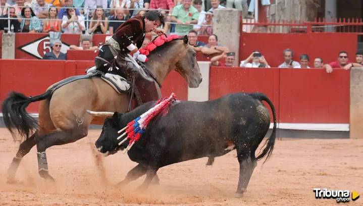 Ventura corta las únicas orejas en una tarde rendida a la lluvia