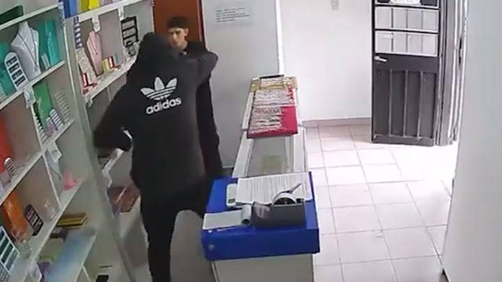 Corrientes: ladrón quiso robar una tienda con un destornillador y le dieron una paliza
