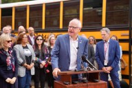 WALZ CONVOCA A EDUCADORES DE MINNESOTA A CREAR EL MEJOR ESTADO PARA LOS NIÑOS Y LAS FAMILIAS