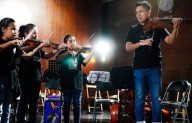 Instrumentos donados se quedan atorados en aduana