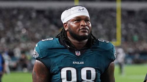Eagles DT Jalen Carter ejected before first snap after spitting on Cowboys QB Dak Prescott