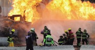 Suman 17 muertos por explosión de pipa en puente de La Concordia, Iztapalapa