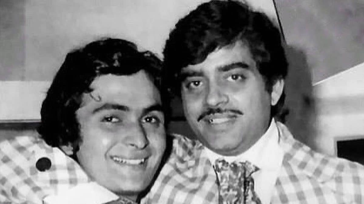 This Bollywood Actor Confessed To "Two Committed Relationships Simultaneously"