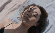 Lucía Aleñar y Zoe Stein estrenan en el Festival de Toronto el largometraje ‘Forastera’