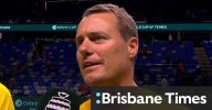 Hewitt banned for shoving official