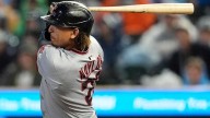Naylor drives in 4 as Guardians beat Twins 6-2 for eighth straight victory