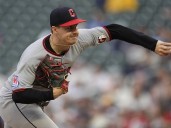 Guardians within a game of division lead after beating Twins 8