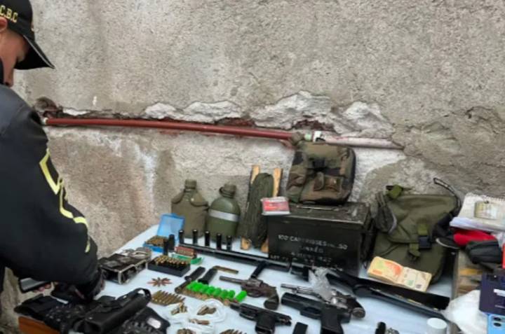 Desarticulan una banda armada con invernadero de marihuana y más de 300 cubiertas robadas