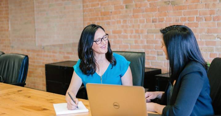 Counselors can provide assistance when choosing major
