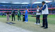 Asia Cup Final Toss Drama: Waqar Younis Steps in After PCB Blocks Ravi Shastri from Interviewing Pakistan Skipper