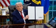 TikTok se queda en EU; Trump firma acuerdo para blindar datos de usuarios