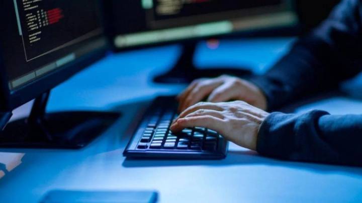 Un alumno irá a juicio por crear con IA fotos eróticas de sus compañeras