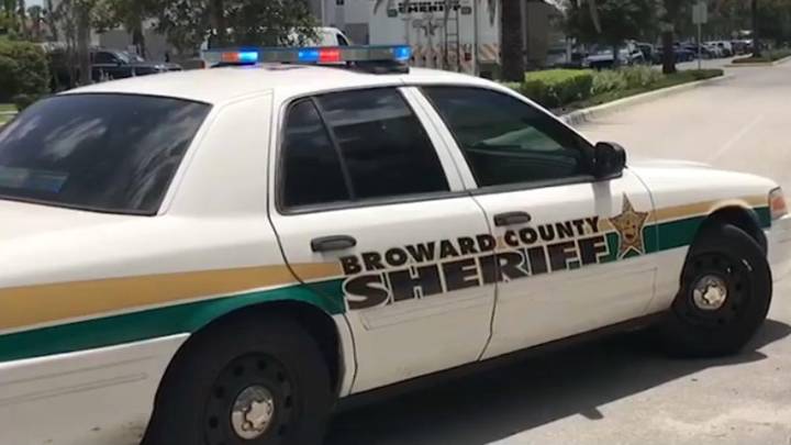 1 dead after deputy fires weapon near Fort Lauderdale