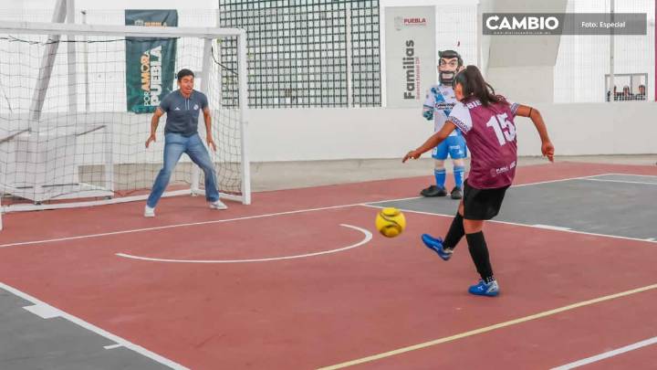 Club Puebla convive con jóvenes de la Casa del Adolescente