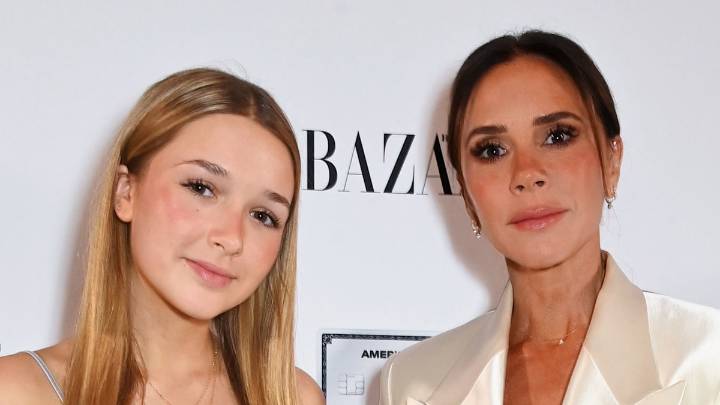 Harper Beckham, 14, is her mom Victoria's twin in sun