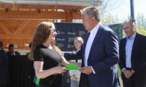 Neuquén entregó incentivos a la sanidad frutícola y relanzó líneas de financiamiento