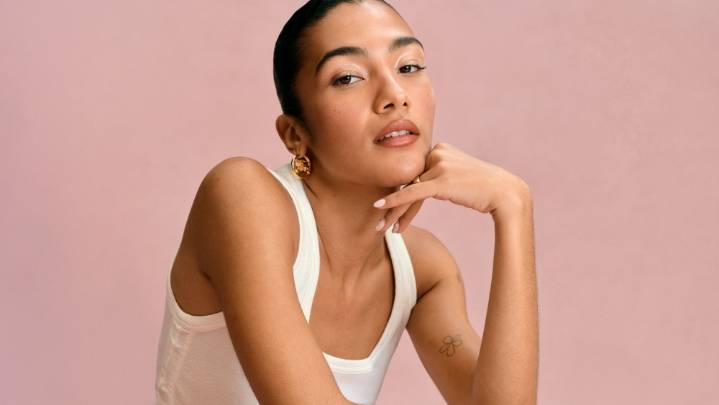 Olivia Dean on Joining Burberry Beauty, Stage Style, Sophomore Album