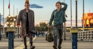 Review: Paws up for Austin Butler and 'Caught Stealing'