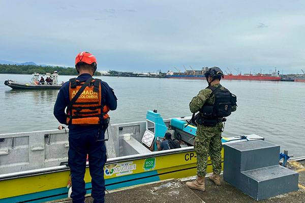 Armada recuperó embarcación hurtada por seis hombres armados en Buenaventura