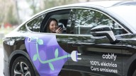 La nueva ley del taxi expulsará a los VTC de Barcelona al no renovarles la licencia