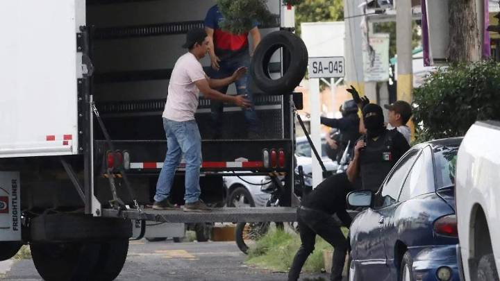 La 46 Poniente: corrupción y alta demanda mantienen vivo el mercado negro de autopartes