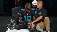 Source: Tyreek Hill carted off with suspected dislocated knee