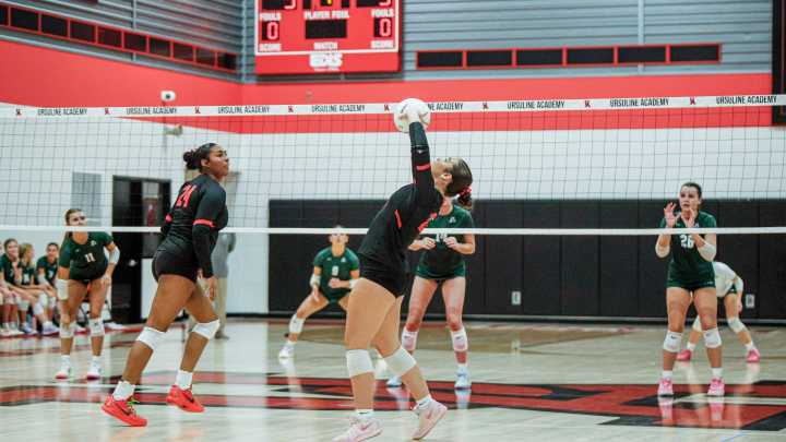 Ursuline Academy defeats Archmere Academy in volleyball