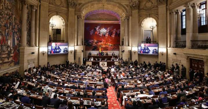 Tributaria récord y gasto rígido ponen en duda la aprobación del Presupuesto de Colombia en 2026