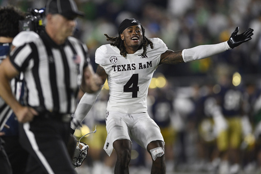 Texas A&M jumps to No. 10 in the AP Top 25, Notre Dame is the first ranked 0