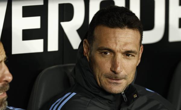 Sin Messi, con un mix y jóvenes: la idea de Scaloni ante Ecuador