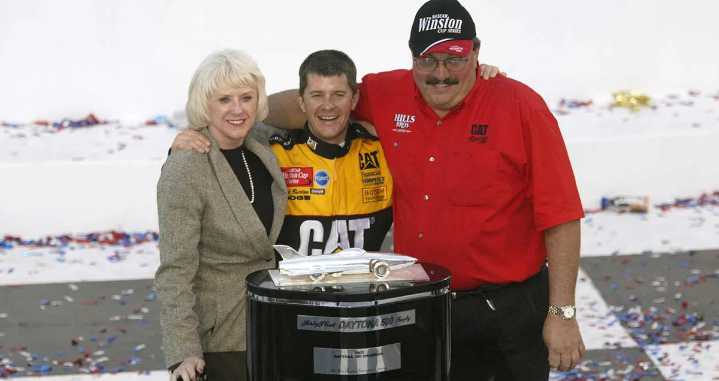 “RIP”: NASCAR Community Unites to Mourn the Passing of Championship Winning Legend 2002 Daytona 500 team owner and legend Bill Davis passes away at 74; NASCAR community and family mourn his loss. Kaam