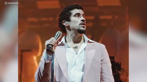 Bad Bunny dice que no incluyó a Estados Unidos en su gira de conciertos por temor a redadas de ICE