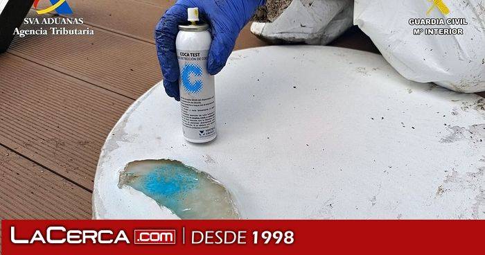 Un detenido por introducir 262 kilos de cocaína oculta en bidones de fruta congelada