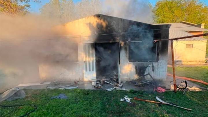 Cuatro abuelos murieron atrapados en el incendio de un geriátrico de Junín