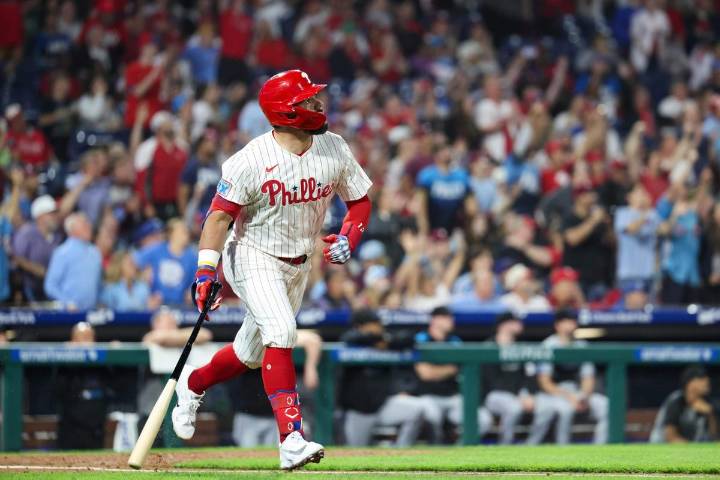 Phillies bash their way to first-round playoff bye, homefield advantage in NLDS
