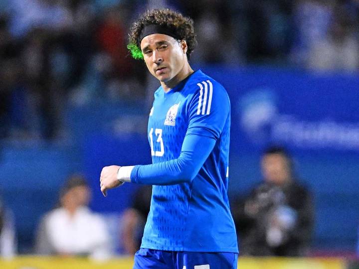 Guillermo Ochoa es goleado en su debut con AEL Limassol