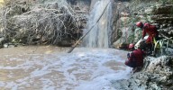 Encuentran un segundo cuerpo en Sant Quintí de Mediona donde desaparecieron un padre y un hijo arrastrados por la riada