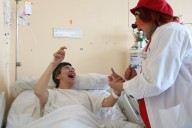 Risas para el bienestar: programa local recibió distinción por aporte a humanizar la salud