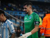 Arias cerró su Instagram por las críticas y peligra su titularidad en Racing