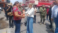Realiza Estrella Palacios recorrido en calles del Centro de Mazatlán y reitera invitación a fiesta del Grito de Independencia