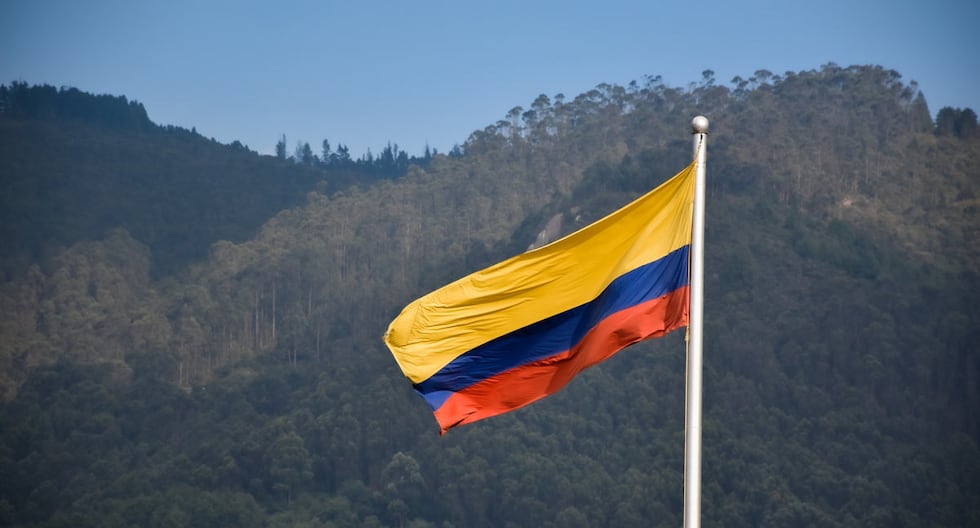 Izan bandera de Colombia en territorio peruano: Cancillería ya busca a culpables