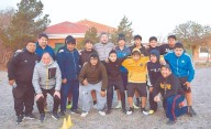Merino visitó la escuelita de fútbol «Los Pumas de S.T.M.» y destacó los valores que transmite el club