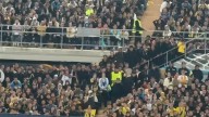 Miles de aficionados del Kairat se cuelan en el partido contra el Real Madrid
