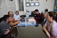Salomón se reunió con directivos de la Secundaria 5
