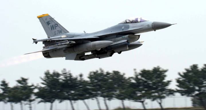 Fighter jets scrambled to intercept Russian warplanes near Alaska
