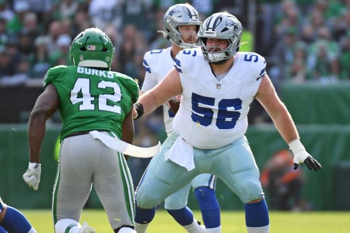 Deadspin | Cowboys place C Cooper Beebe on IR, sign DE Jadeveon Clowney