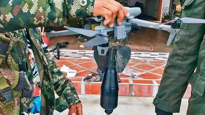 Disidencias lanzan explosivo desde un dron en una casa en Jamundí: dos personas heridas