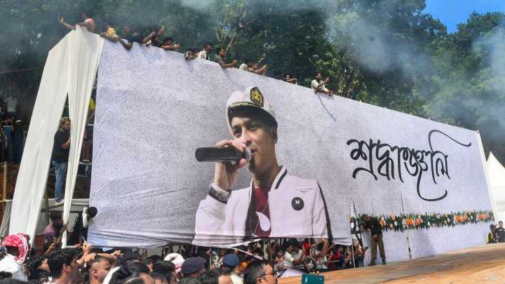 Humming Mayabini, fans honour Zubeen’s final wish as singer is cremated with full state honours
