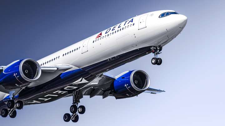 “My Worst Nightmare”: Newly Released Report Reveals Harrowing Details Of How Turbulence On Delta Flight Hurled Passengers Into The Ceiling