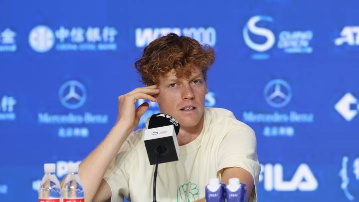 Jannik Sinner avisa a Alcaraz: "Las respuestas estarán en la pista, no con palabras"